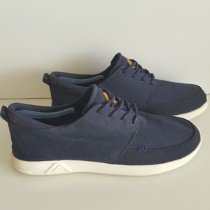 reef men's rover low fashion sneaker