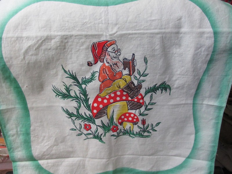 ""LEPRECHAUN SITTING ON A MUSHROOM - VINTAGE TEA TOWEL - CENTERPIECE""