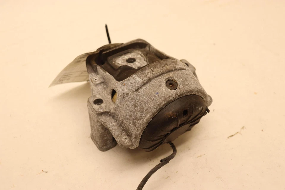 AUDI S5 2013-2017 CONVERTIBLE PASAJERO DERECHO MARCO MONTAJE SOPORTE OEM Foto 3 de 4