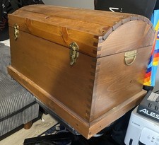 Vintage Cedar Blanket Chest with Brass Strapping — listing 6