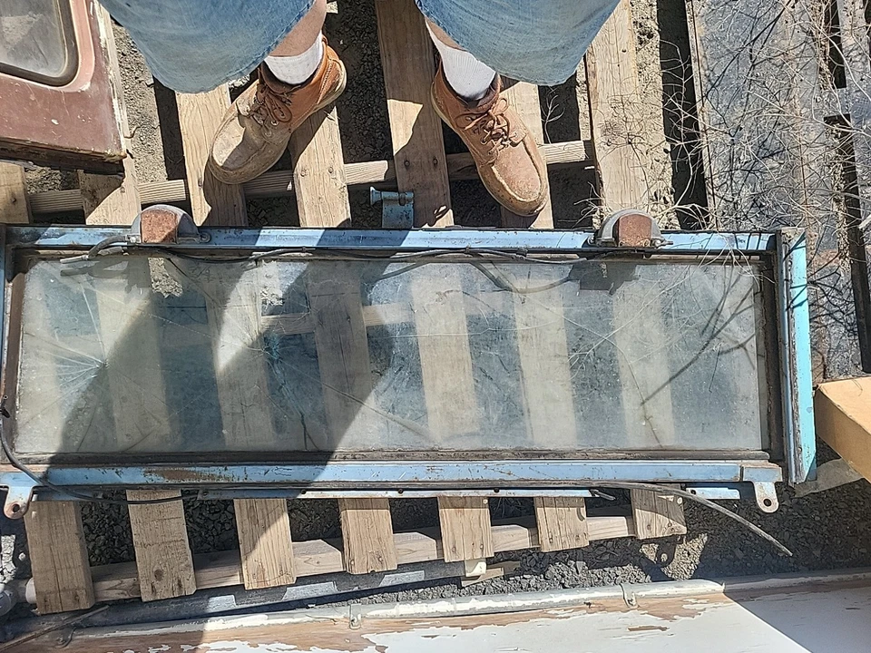 Marco plegable International Scout Front Widshild vidrio no es bueno goma es... Foto 2 de 4