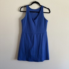 Gap Fit Women M Blue V-Neck Stretch Moisture Wicking Shelf Bra Active Tank Dress