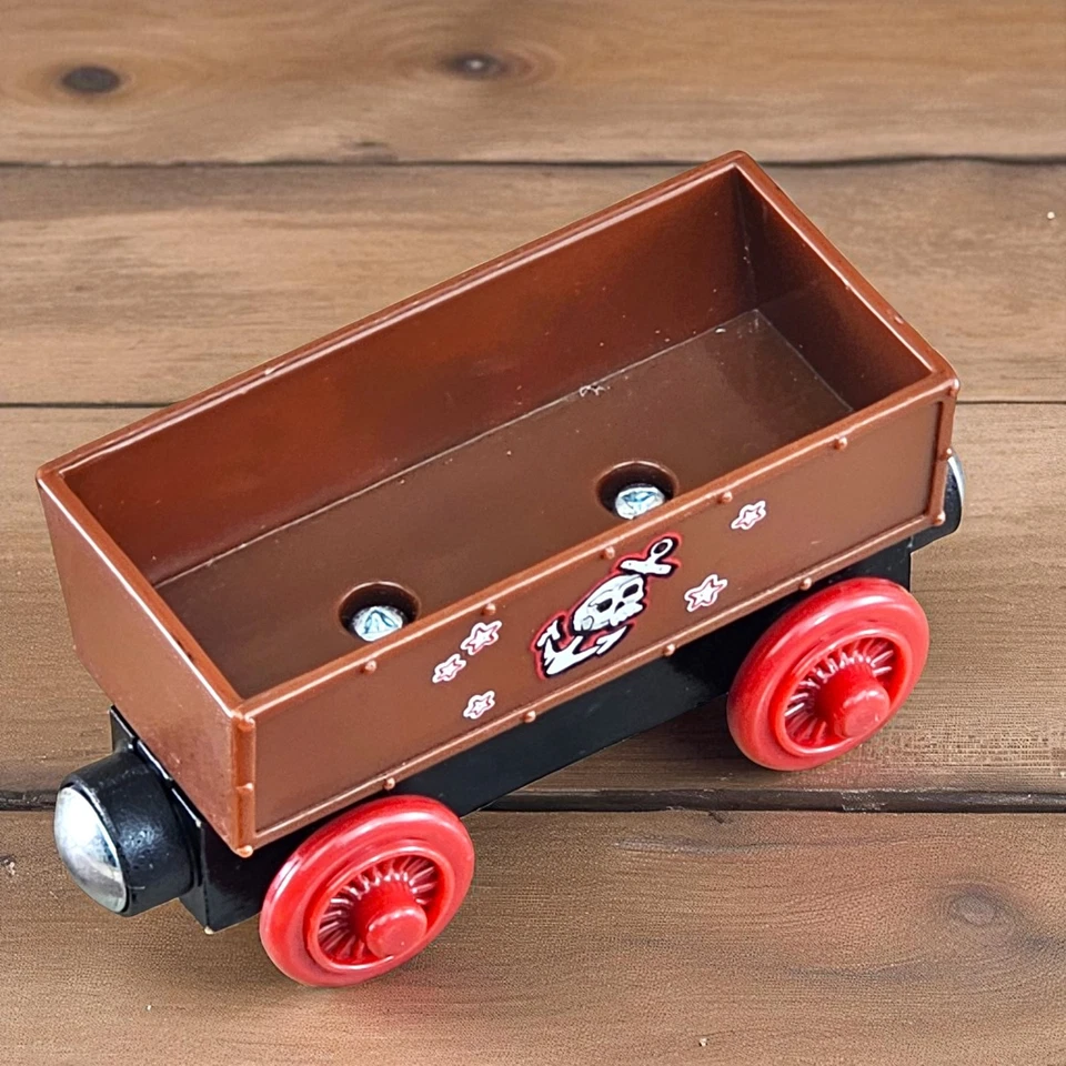 Thomas & Friends trem ferroviário de madeira pirata tesouro carro de carga magnético - Imagem 3 de 4