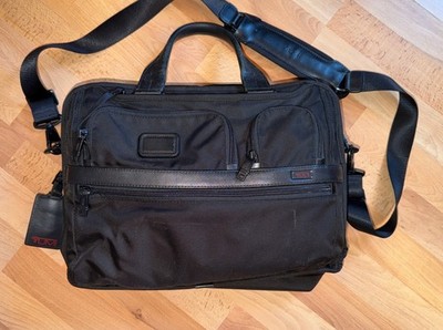 TUMI ALPHA II 2 Aktentasche Guter Zustand Schwarz Ballistic Nylon