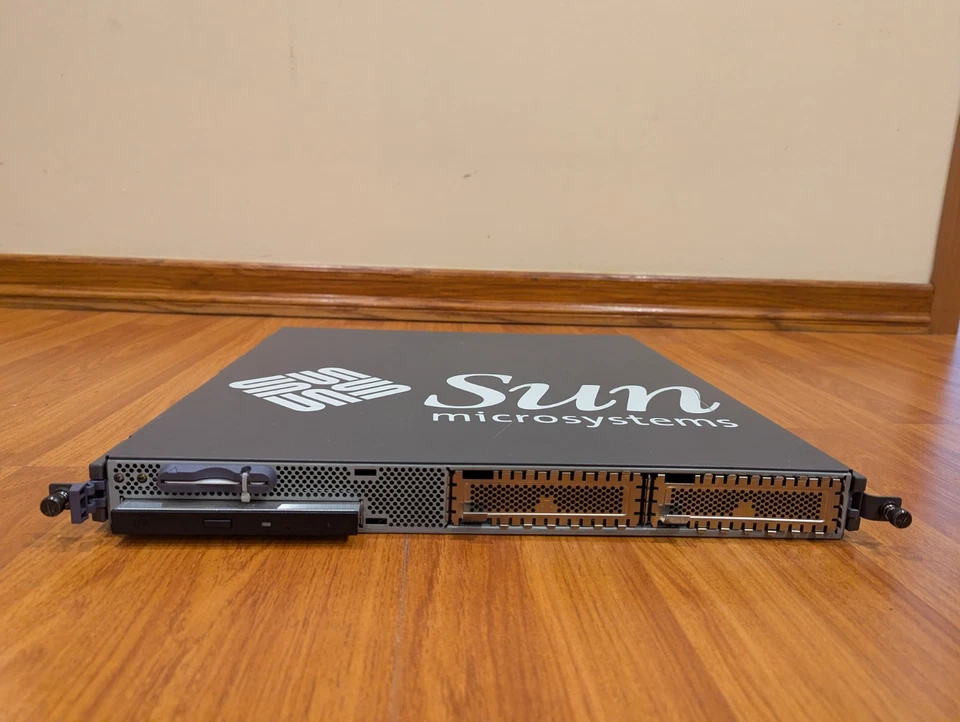 Sun Microsystem Sun Fire V120 Server, NO DISCS/ NO Hard Drive - Image 2 of 4