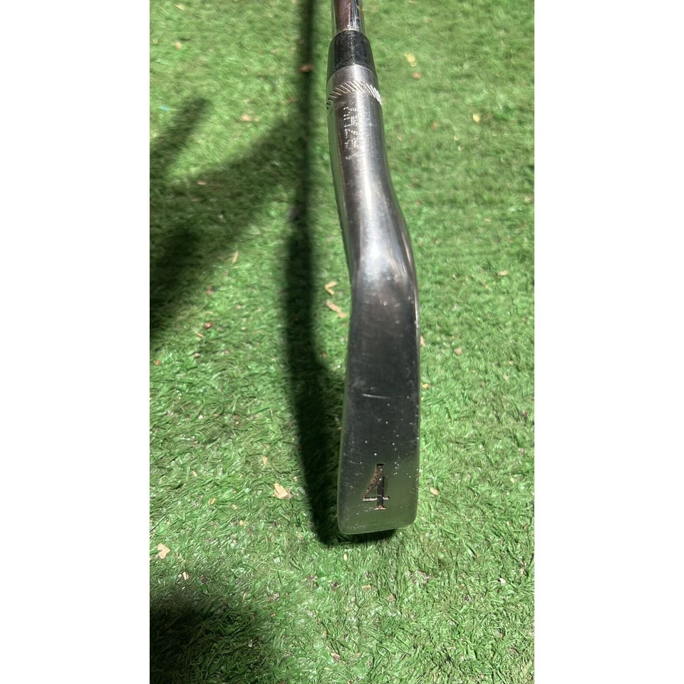 Titleist DCI 990 38.5" Golf 4 Iron RH / 2E-S142 - Image 2 of 4