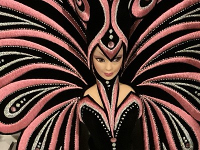Barbie人形　パピヨン　1999年製 Bob Mackie Le Papillon 1999 Barbie Doll for sale online | eBay
