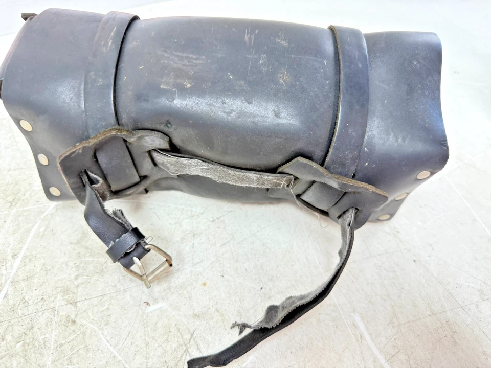 Harley Sportster R 2004 manillar barra Sissy bolsa de herramientas cuero negro 91772-85A Foto 4 de 4