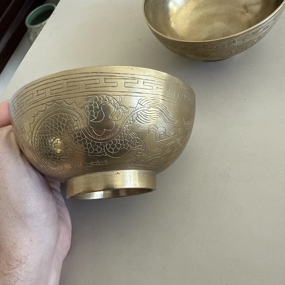 "Raro frutero vintage de 2 piezas con incrustaciones de latón forma redonda patrón de dragón asiático 4,5""" Foto 4 de 4