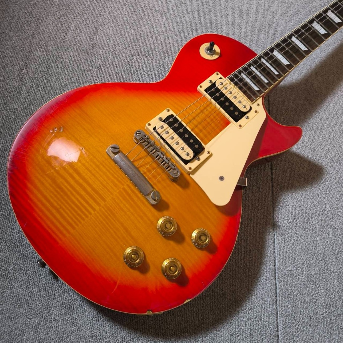 Blitz by Aria Pro II Les Paul Standard Type Cherry Sunburst
