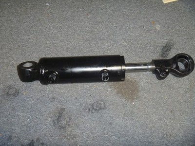 TCM Tilt Cylinder FCG20-3H FCG23-3H FCG25-3H FCG28-3 Forklifts OEM 240C8-50101