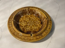 Vintage Mid Century Leaf Floral Art Pottery Ashtray Made in USA 8”