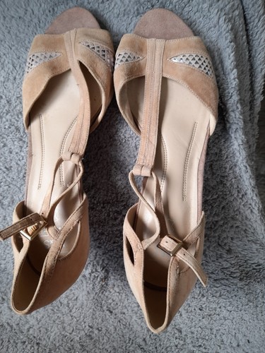 MARKS & SPENCER SAND SUEDE HEELED SHOES WIDER FIT SIZE 7.5 BRAND NEW