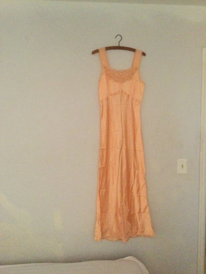 Camisón De Colección Melocotón Dupont Acetato Rayón + Chaqueta de Cama Lujosa Rosa Melocotón, Lote de 2 Foto 4 de 4