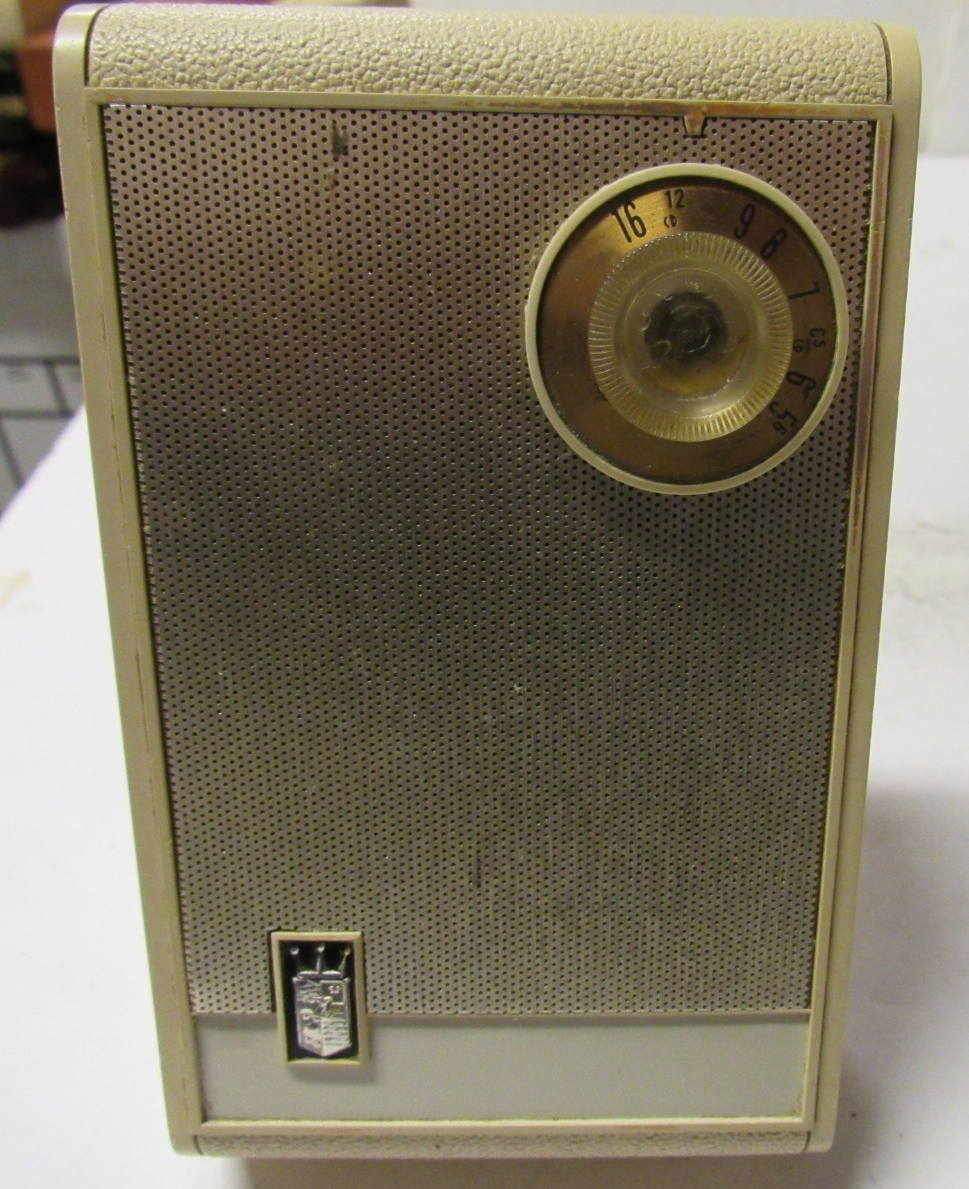 Zenith Royal 150  AM Transistor Radio Parts /Repair c1962