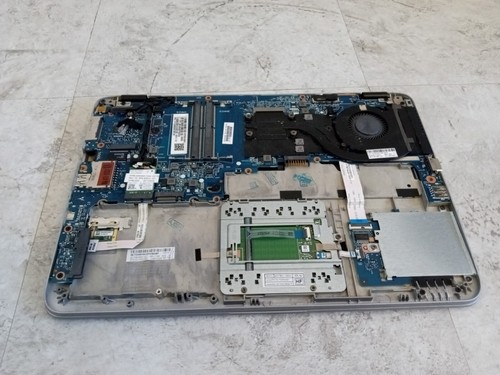 HP EliteBook 820 G3 12.5" Laptop Intel i5 6th Gen - BOOTS - MISSING PARTS -RR - Picture 6 of 6