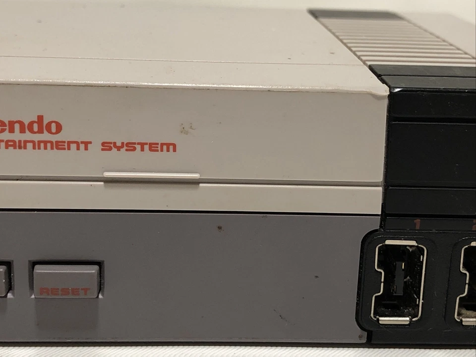 SOLO CONSOLA Nintendo NES Classic Edition Auténtico Número de Modelo CLV-001 Foto 4 de 4