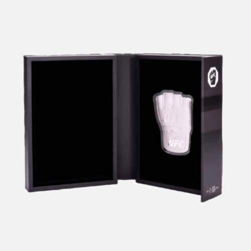 3 oz Silver UFC GLOVE Coin 2024 Niue Collectible - 第 4/4 張圖片