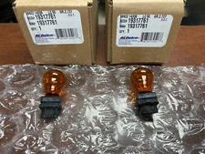 Set of 2 3457NAK Sylvania Amber Park/Turn Signal Light Lamp Halogen Bulbs