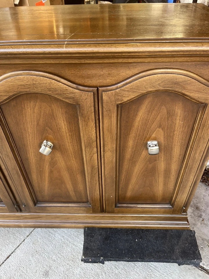 Muebles Drexel Heritage vintage Credenza acento francés incorporados 1/62 Foto 2 de 4