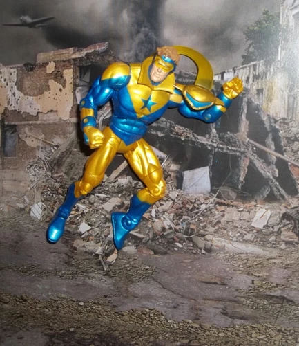 DC UNIVERSE CLASSICS SERIES WAVE 7 BOOSTER GOLD CLASSIC VARIANT W SKEETS FIGURE