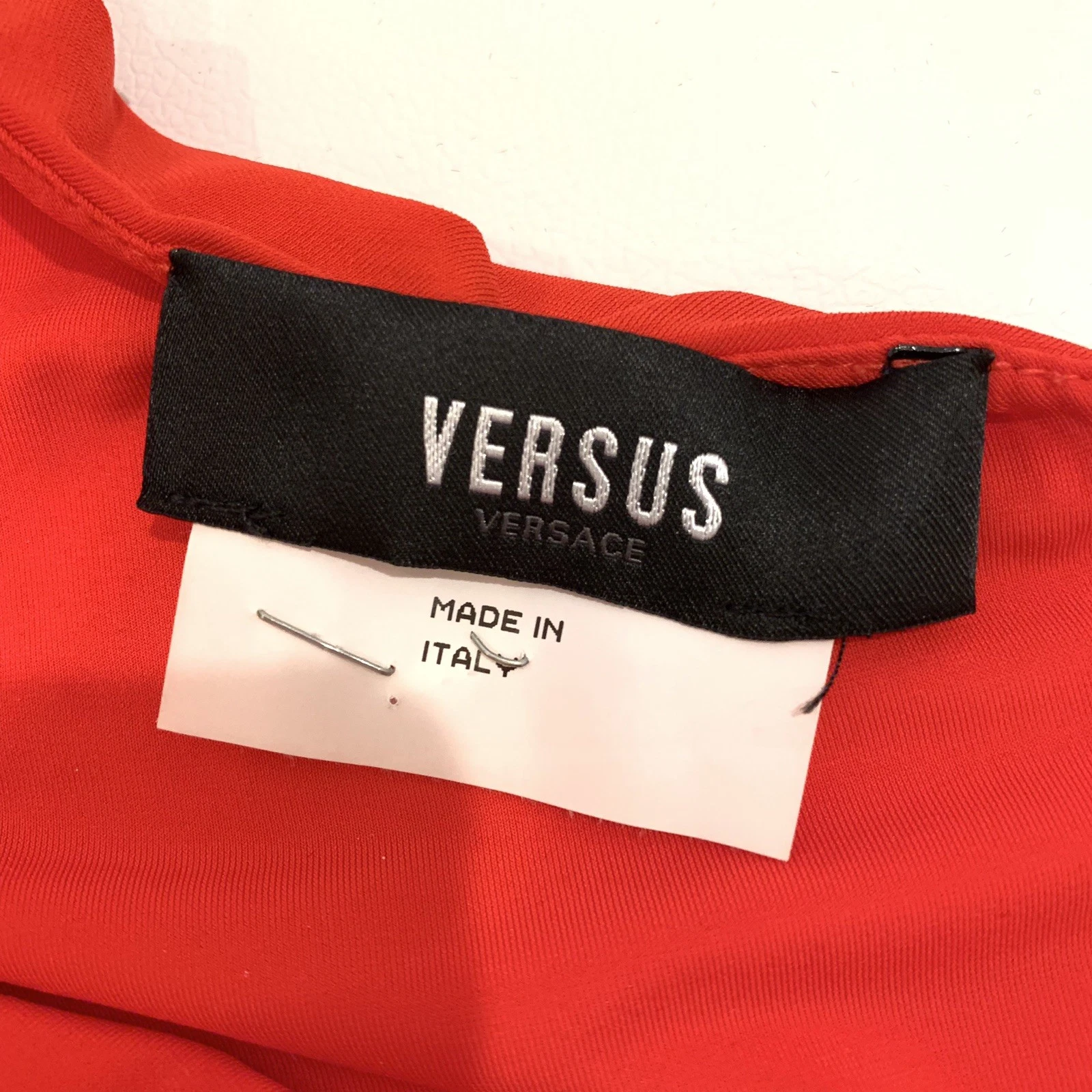 Abito da festa VERSACE VERSUS rosso a una spalla taglia 40