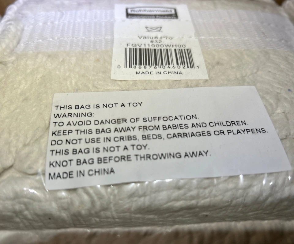 Rubbermaid Commercial FGV11900WH00 Cotton Cut-End Wet Mop Head 1" Headband, 12PK - Image 4 of 4