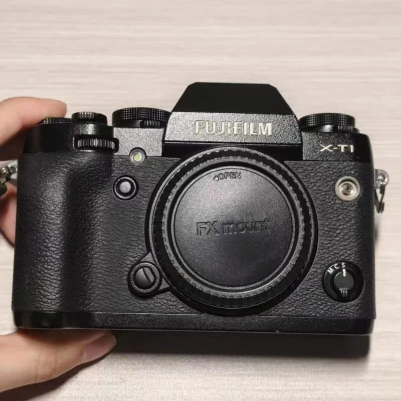 Fujifilm X-T1 Mirrorless Interchangeable Lens Cameras for Sale