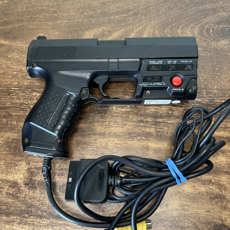 SONY PLAYSTATION PS1 PS2 LIGHT GUN BLASTER CONTROL Logic 3 Kickback P99G2 & Game - Image 4 of 4