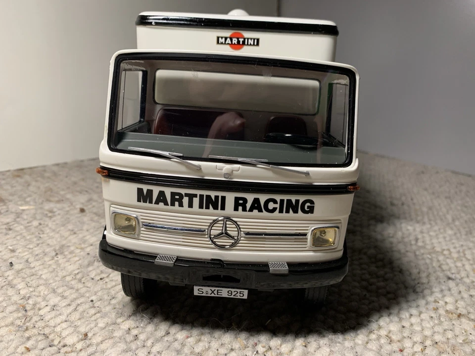 Seltener Premium Classixxs 1:18 Mercedes-Benz LP608 "Martini Racing" mit OVP - Bild 2 von 4