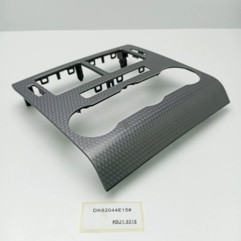 2013-2022 Land Rover Range Rover Sport REAR CENTRE AIR VENT CONSOLE DK62044E15 - Image 3 of 4