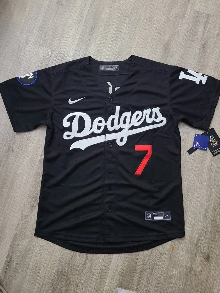 Urias dodgers clearance jersey