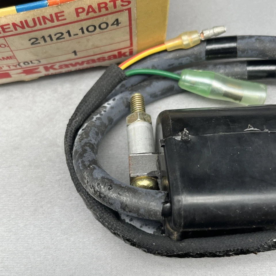 RR@3.20 川崎 NOS 全新 21121-1004 点火线圈 KZ KZ1000 KZ900 LTD Z1R 警察 — 第 2/4 张图片