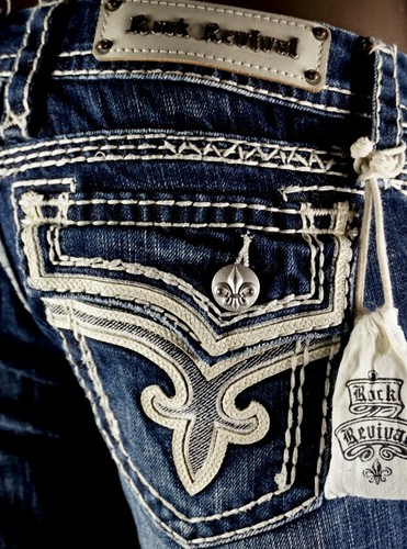 $180 Buckle Rock Revival Jeans \