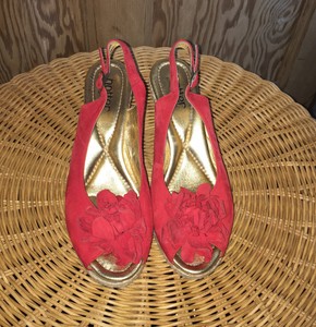 red wedge sandals size 6