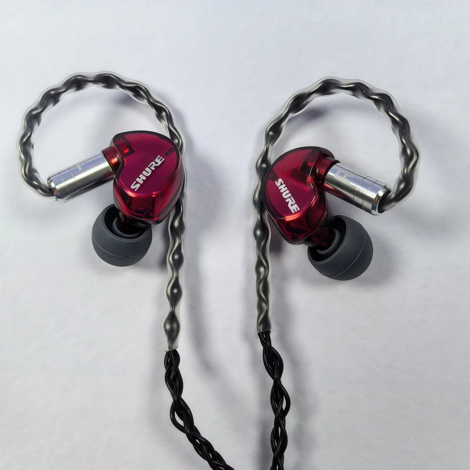 Shure SE535 Professional Sound Isolating Earphones Wired In-Ear Headphones Red - Image 2 of 4