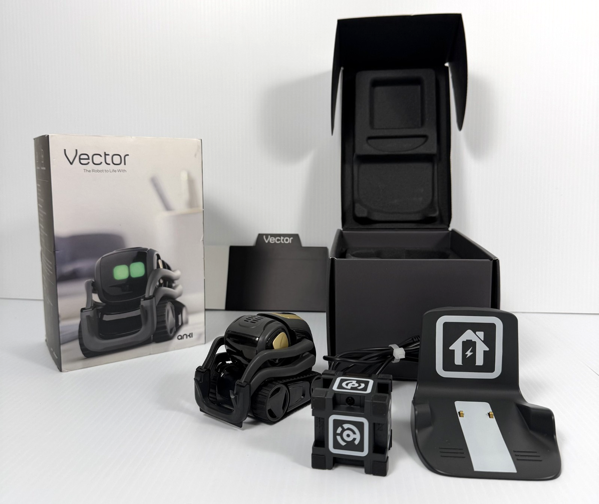 Original Anki Vector Advanced Companion Robot Base Kit 000-00075 w