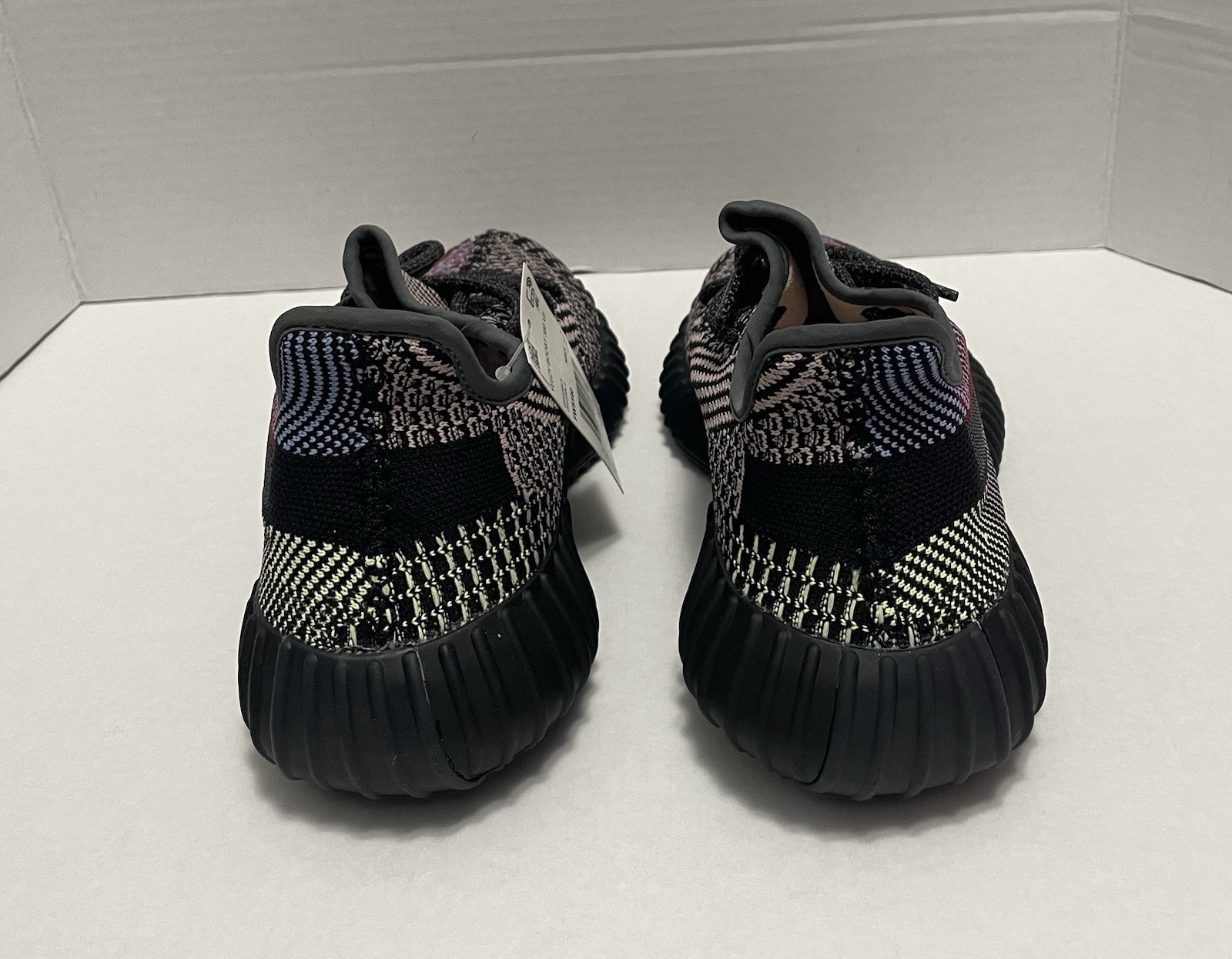 Yeezy Boost 350 V2 'Yecheil’ Men’s Size 8.5 FW5190 thumbnail 5