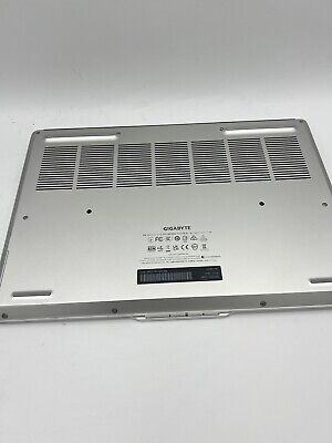 GIGABYTE AERO 16 XE5-73US934HH Laptop 16 GIGABYTE AERO 16 XE5-73US934HH Laptop 16