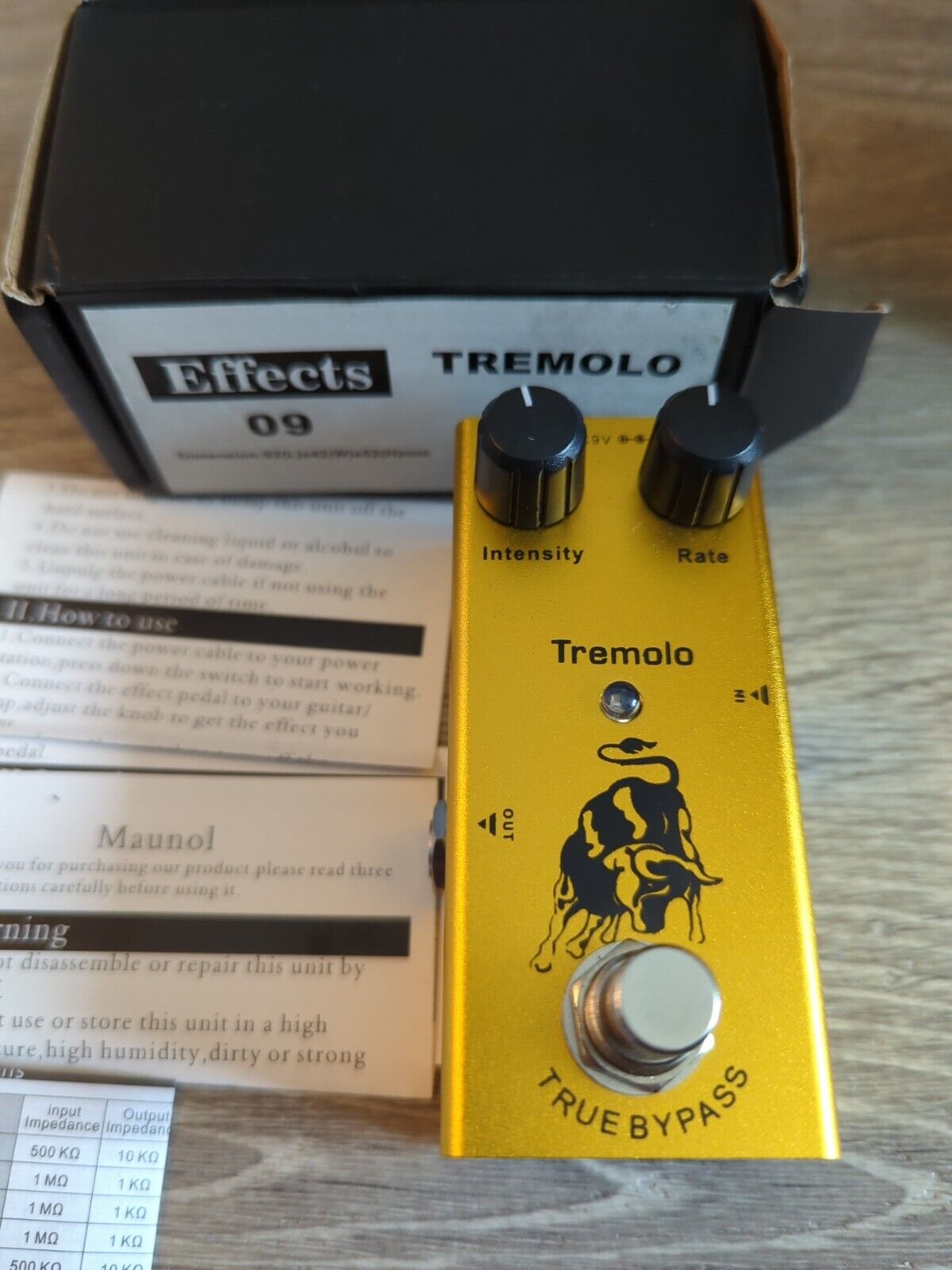  Tremolo Effects Guitar Pedal Intensity/Rate Knob Effect Pedals with Steel Case 