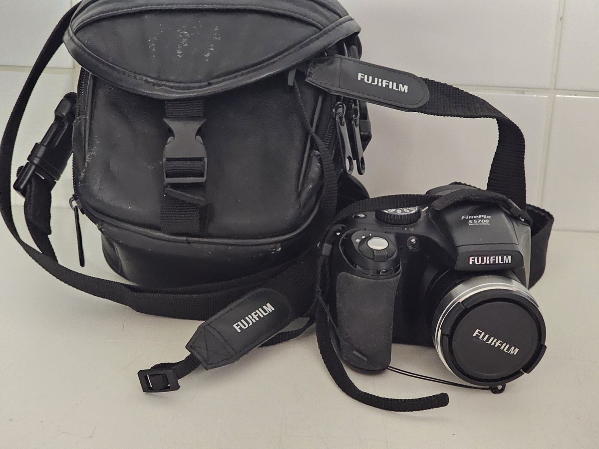 S3300 Sample Images Fuji Finepix S3300 Fuji FinePix S5500 Compact