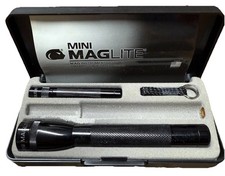 Maglite Mini Red And Maglite Solitaire Red Kit