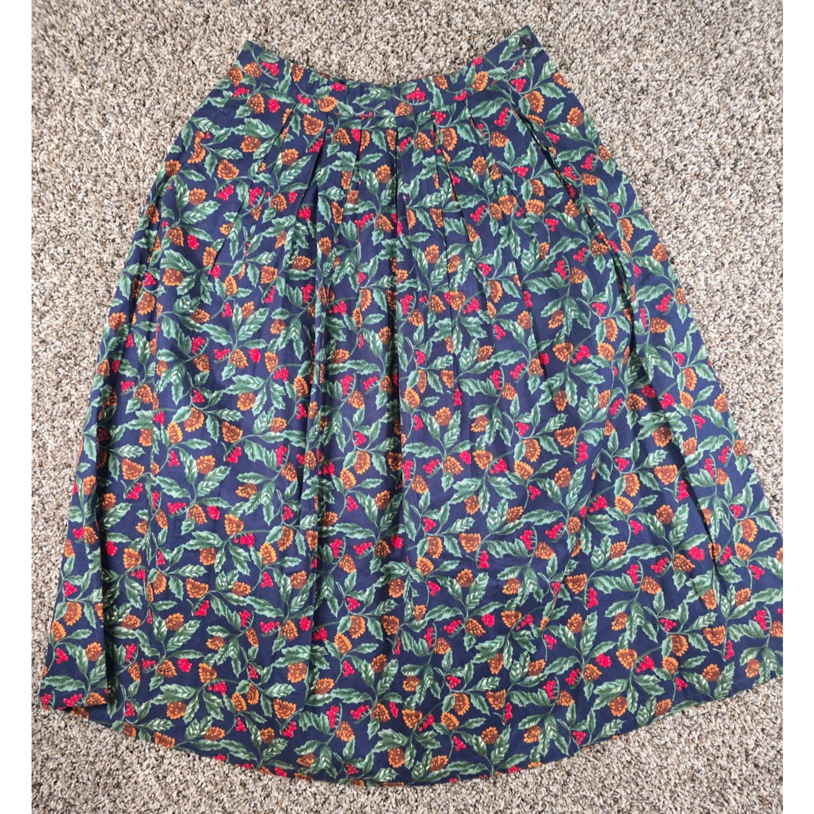 Woolrich Womens Sz 14 Midi Length Pleated Cotton Skirt Pinecone Print