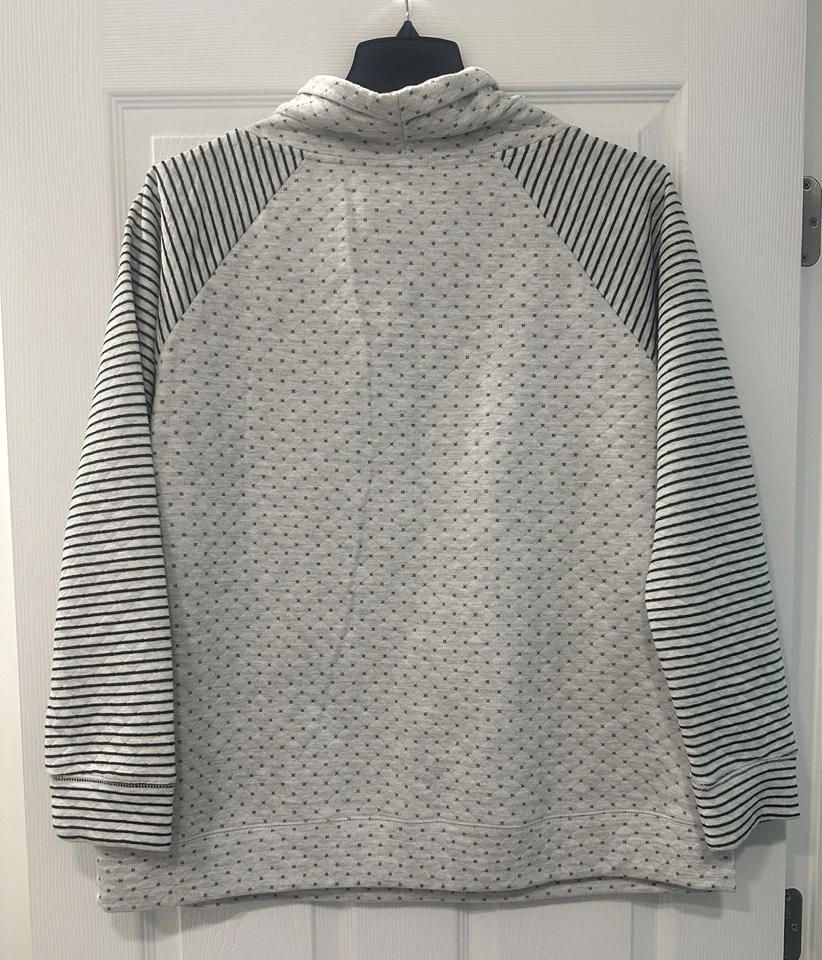 Maurices Women’s Sweatshirt Size XXL - Image 2 of 4