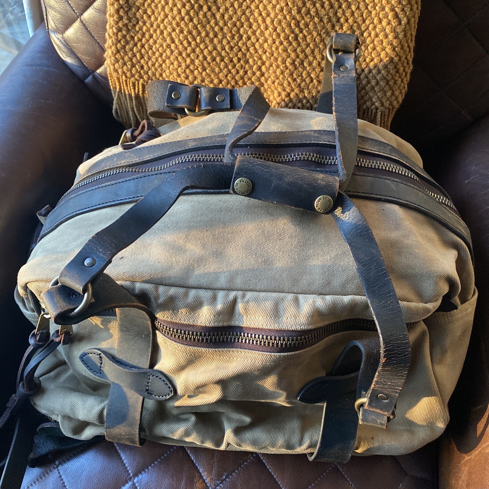 Filson Large Rugged Twill Outfitter Bag Khaki Dis… Gem