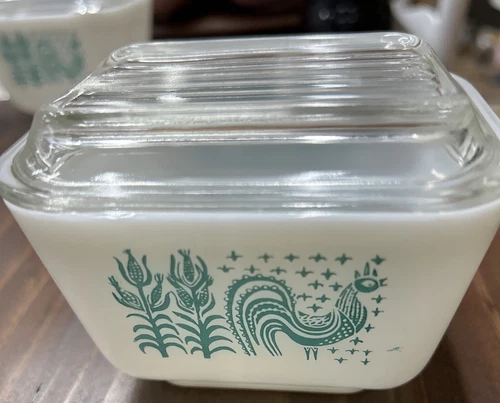 Vintage Pyrex 501 B 1 1/2 CUP AMISH BUTTERPRINT Refrigerator Dish W Lid