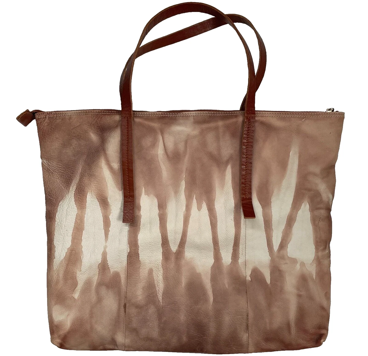 Monserat De Lucca Tan Quilted Geometric Leather Bag Monserat De Lucca (@monseratdelucca) · Los Angeles, CA main image 3