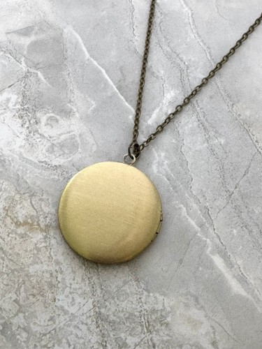 Space Locket Antique Brass Necklace photo Keepsake Best For Christmas Gift (170) - Picture 7 of 8