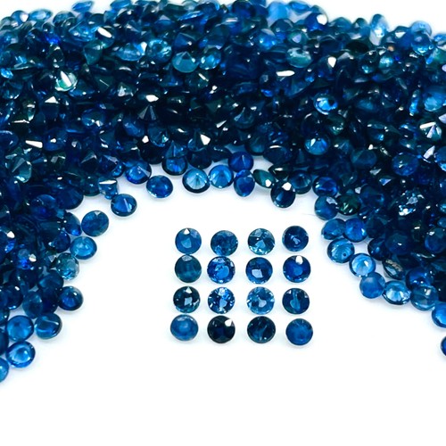Lot De 50 Saphirs Bleus Naturels De Ceylan - Taille 1.6mm Ronde - Qualité VVS - 1.2-1.25 Carats