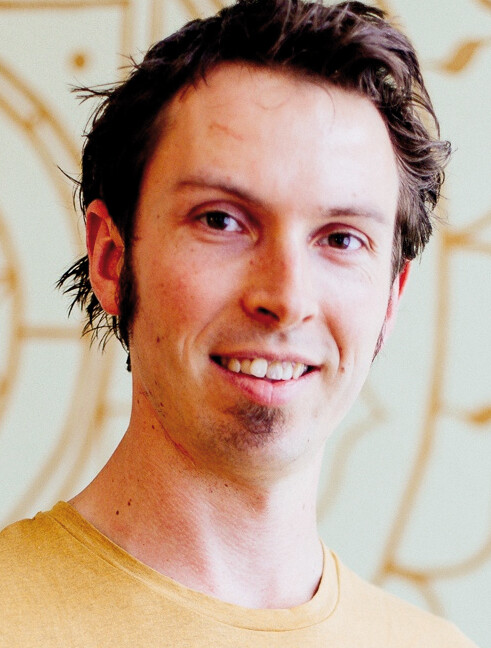 Thumbnail - Tobias Frank Thai Yoga